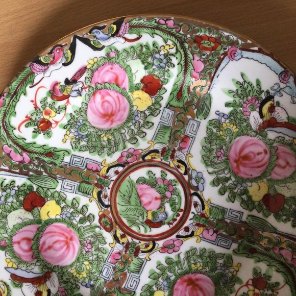 Chinese canton porcelain plate hand painted marked 9.75" - Picture 2 of 4